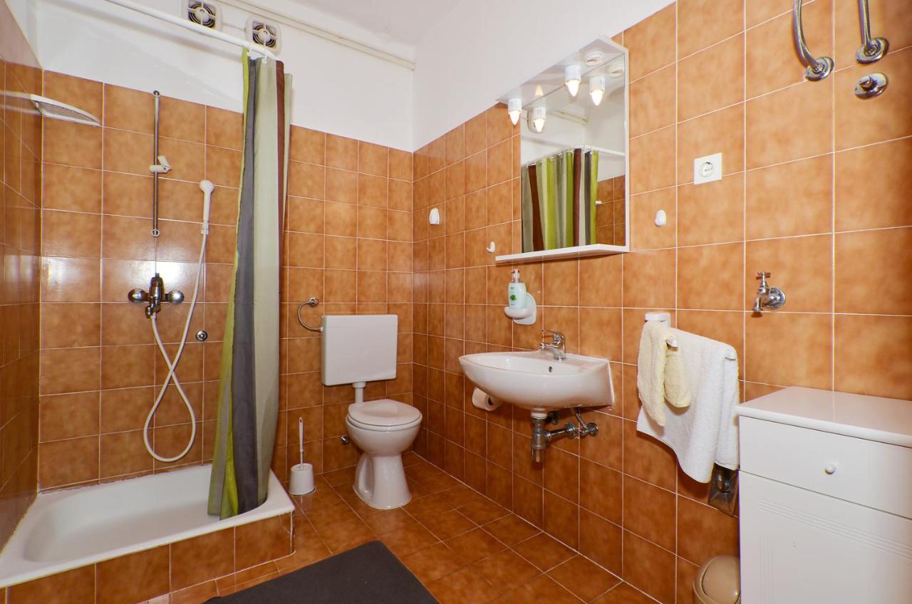 Apartments By The Sea Slatine, Ciovo - 12176 Exterior foto